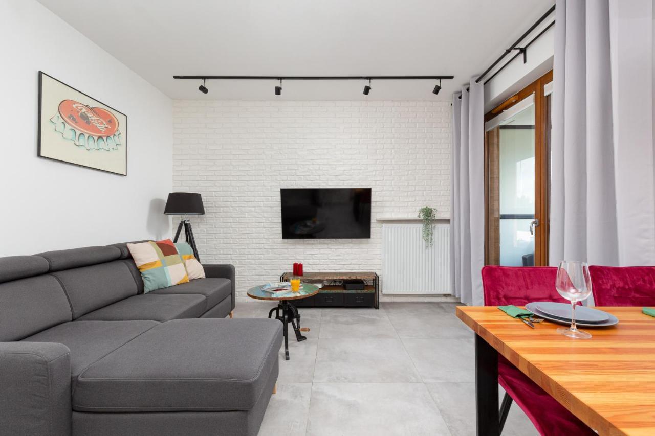 City Center Apartments Grzybowska With Parking By Noclegi Renters Warschau Buitenkant foto